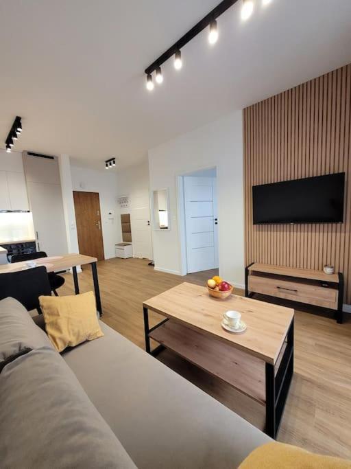 Apartment 1410 *